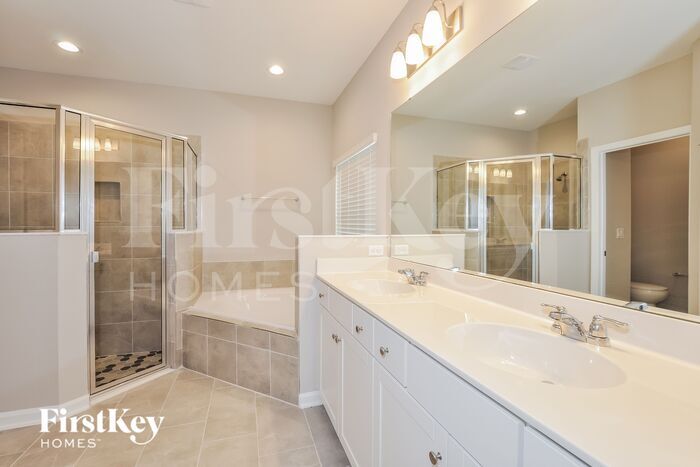 Building Photo - 496 Grand Landings Pkwy