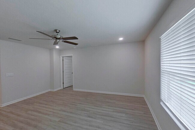 Building Photo - 309 Monarch Ln