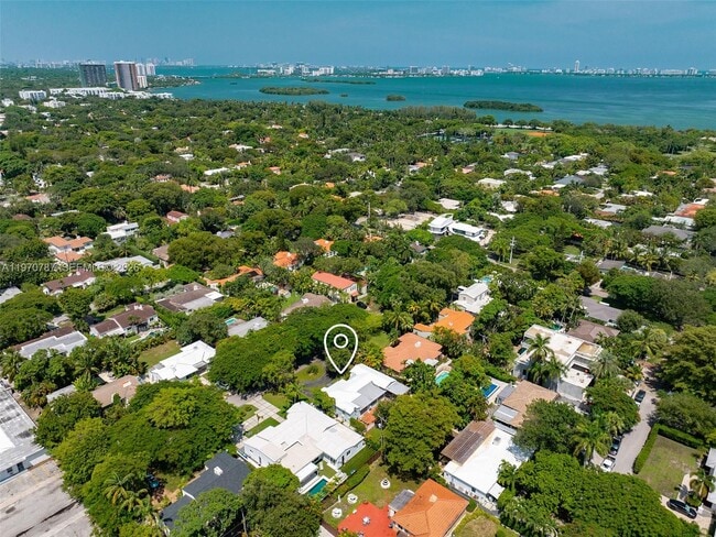 Building Photo - 430 NE 52nd Terrace