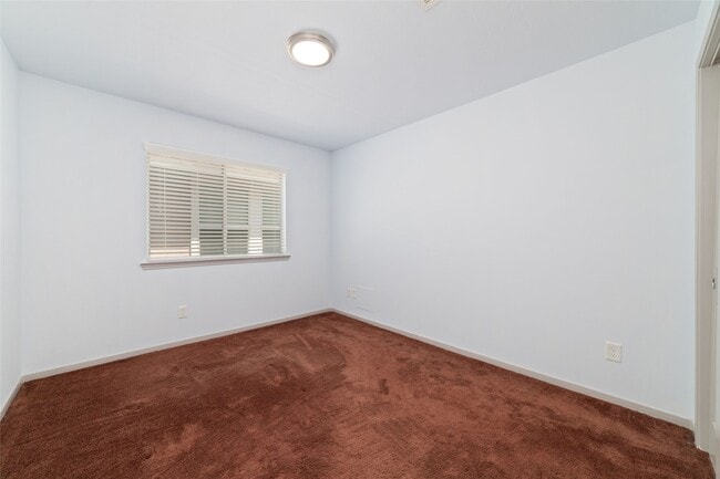 Building Photo - 14710 Branchwest Dr