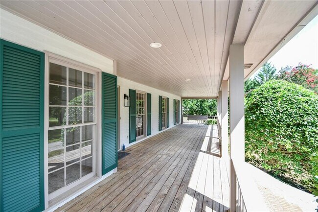 Building Photo - 17040 Birmingham Rd