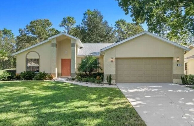 Primary Photo - Luxurious Living with Private Pool