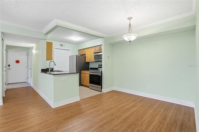 Building Photo - 3275 Haviland Ct