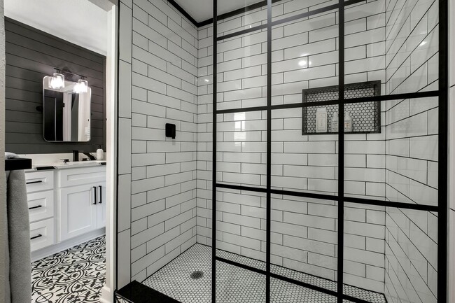 Building Photo - 6605 Donerail Trail