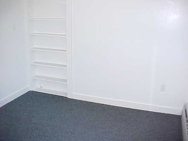 Building Photo - 259 Mann Hill Rd