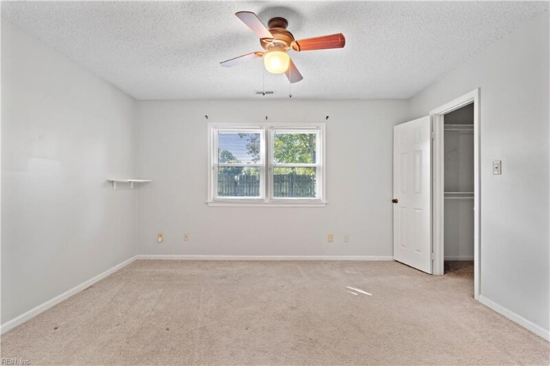 Building Photo - 3885 Topaz Ln