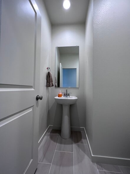 1st floor bath - 328 Lagoon Way