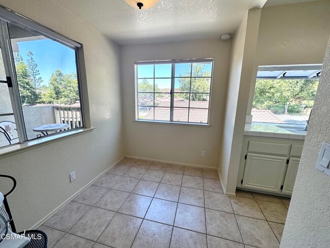 Building Photo - 672 Indian Oak Ln