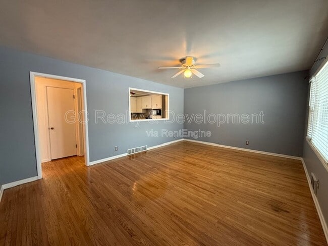 Building Photo - 838 Whitlock Ave