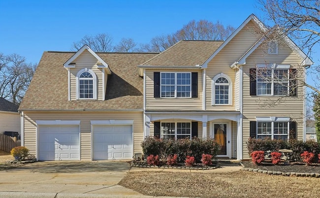Building Photo - Close to Parks, Shops & Schools — Live Where Convenience Matters