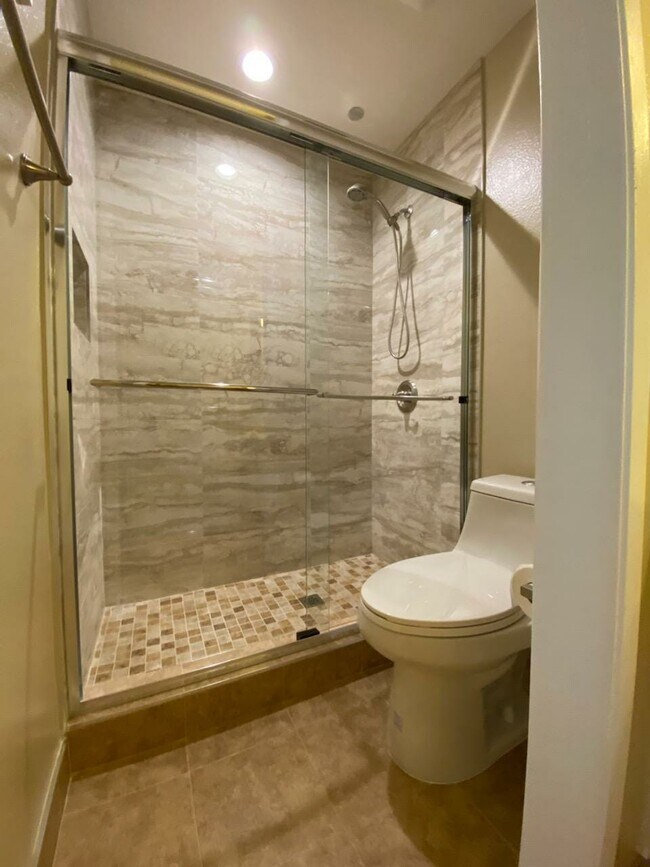 Building Photo - 9800 Sepulveda Blvd