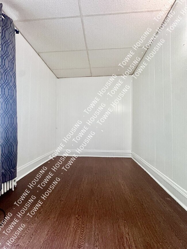 Building Photo - 256 14th St