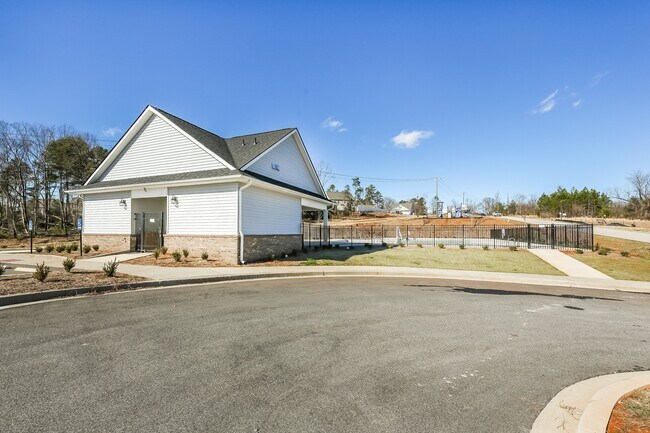Building Photo - 5 Oak Rose Dr