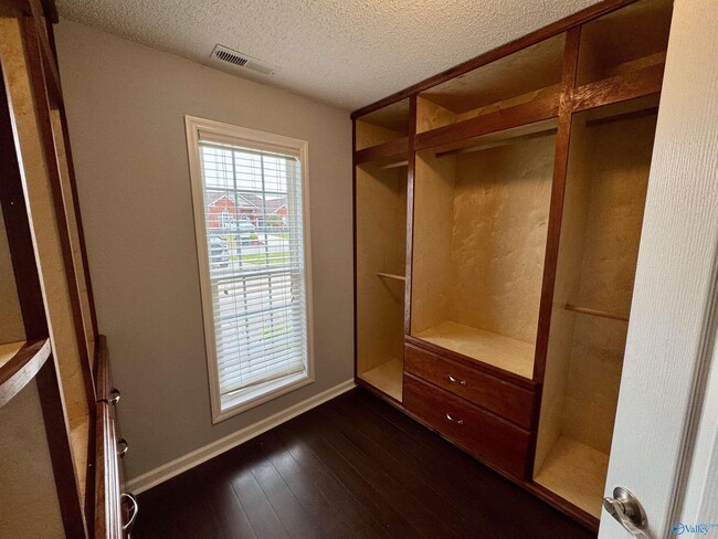 Building Photo - 14606 Eva Cir