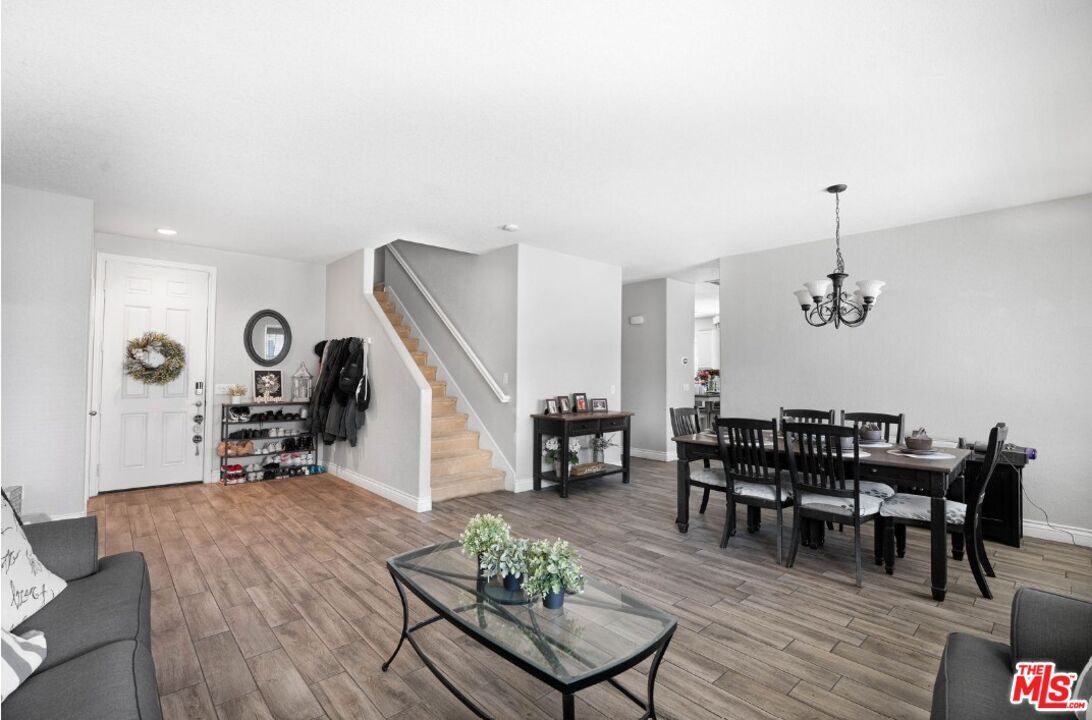 Building Photo - 3056 Janine Ave