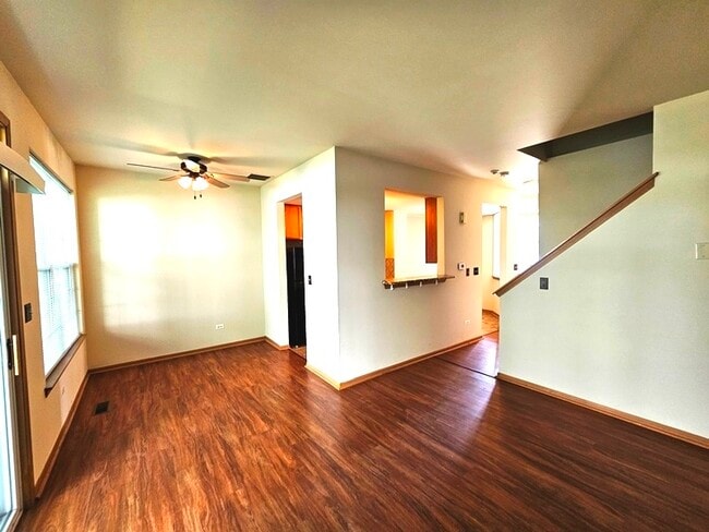 Building Photo - 2944 White Thorn Cir