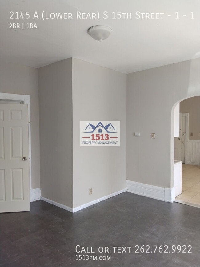 Building Photo - 2145 S 15th St