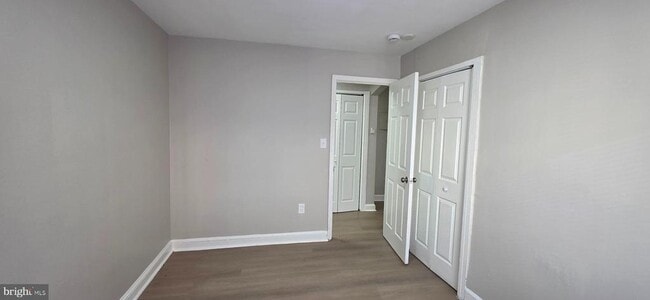 Building Photo - 3207 11th Pl SE