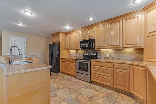 Building Photo - 811 S Riviera Dr