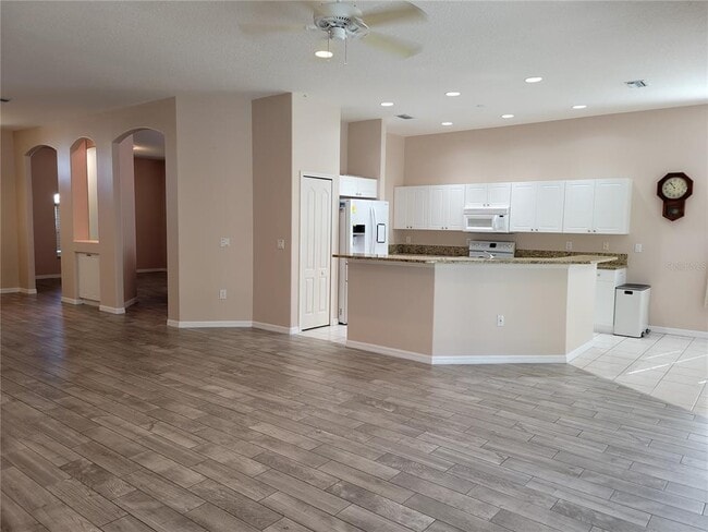 Building Photo - 6826 Winslow St