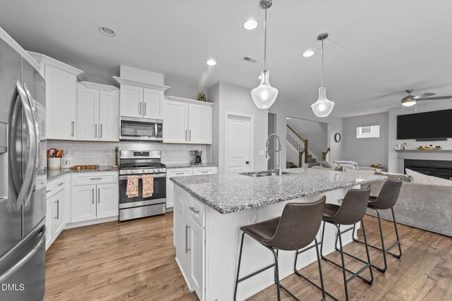 Building Photo - 4 Bedroom Home Close to Downtown Wake Forest. Fenced Yard!