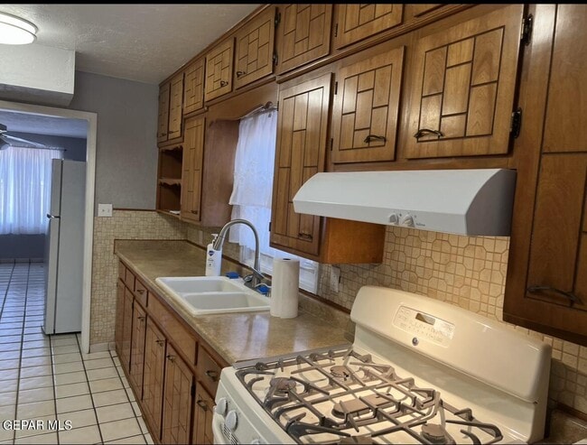 Building Photo - 6447 Navajo Ave