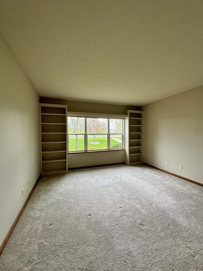 Building Photo - MIE451