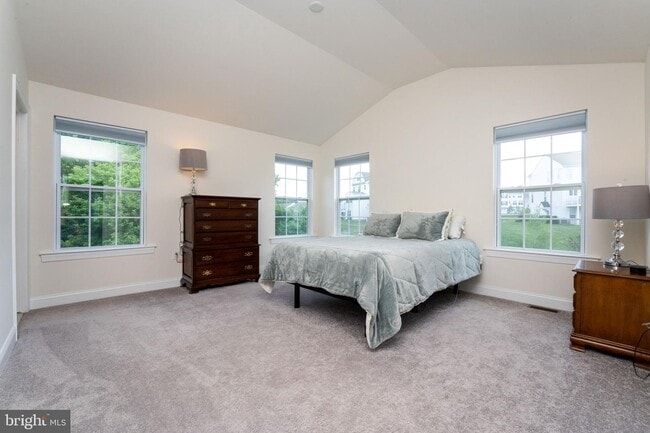 Building Photo - 148 Woodwinds Dr