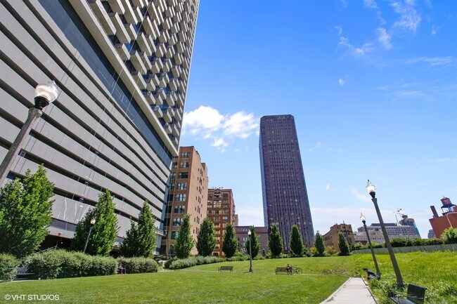 Building Photo - 235 W Van Buren St