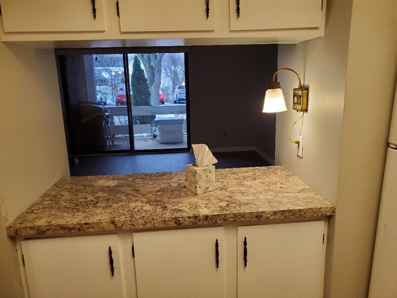 Building Photo - 1263 Lost Nation Rd