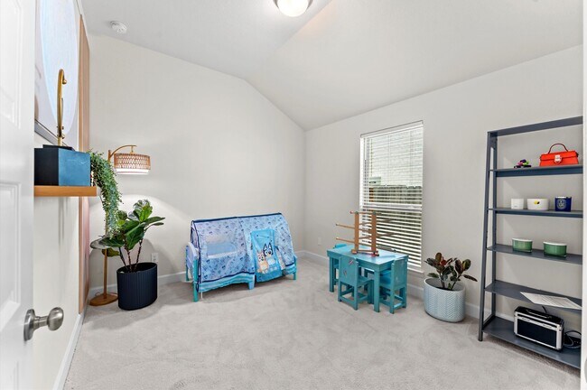 Building Photo - 21215 Palm Arbor Dr