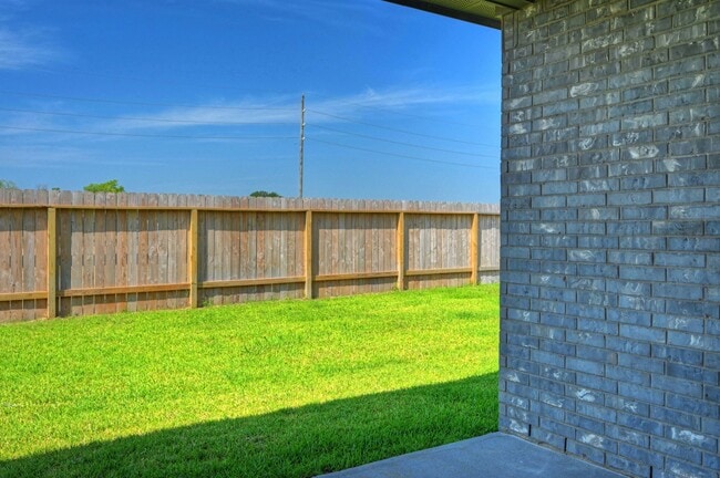 Building Photo - 31603 Zoe Pt