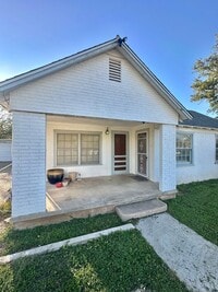 Building Photo - COMING MAY 2026! Charming 4-Bedroom Home + Huge Lot!