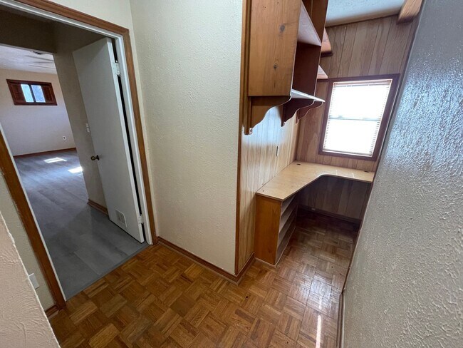 Building Photo - 770 Peyton Dr