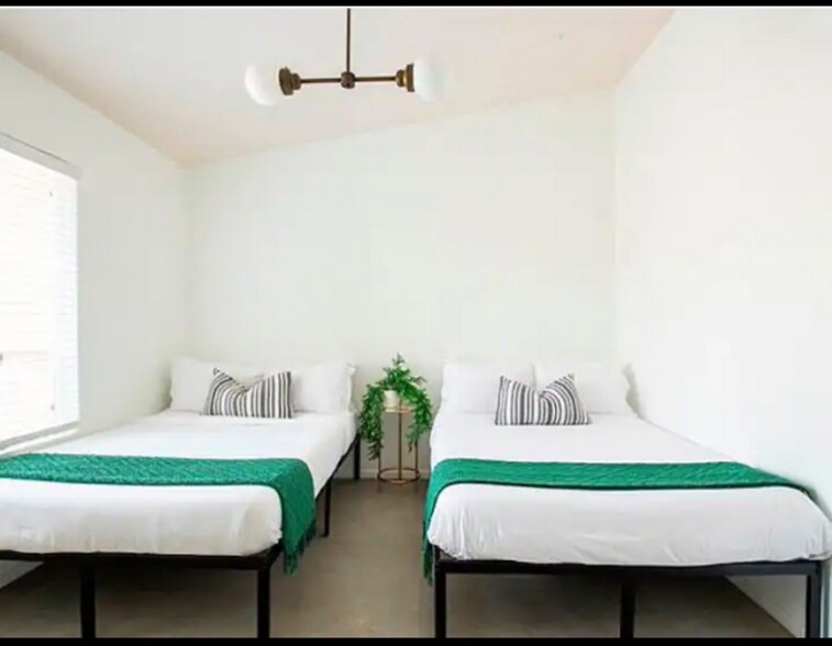 Building Photo - 78885 Wakefield Cir