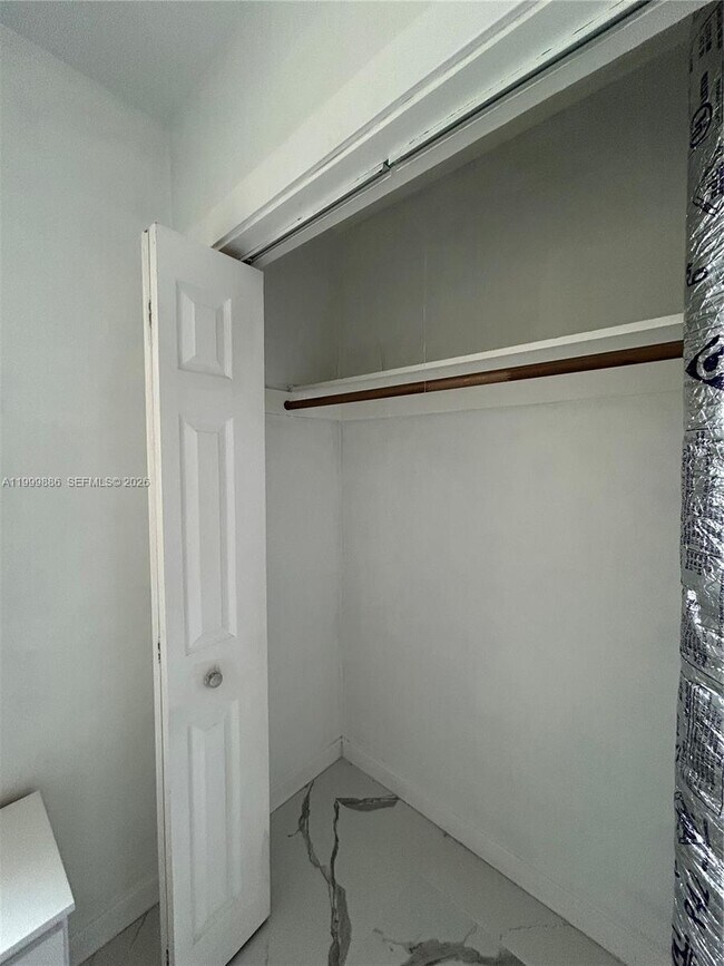 Building Photo - 1081 NW 185th Dr