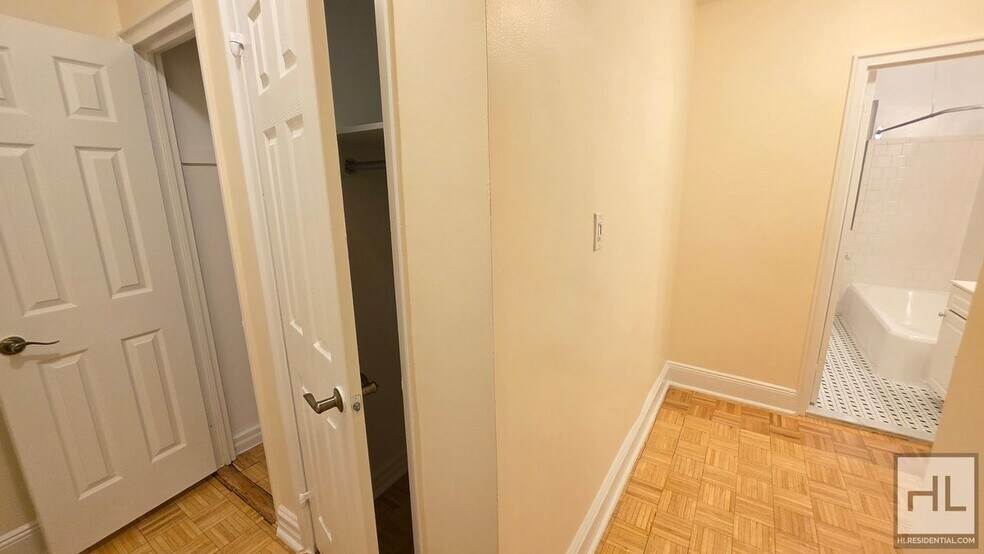 Building Photo - Spacious First-Floor Studio with Separate Alcove in Gramercy