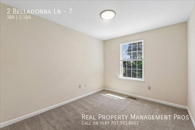 Building Photo - 2 Belladonna Ln