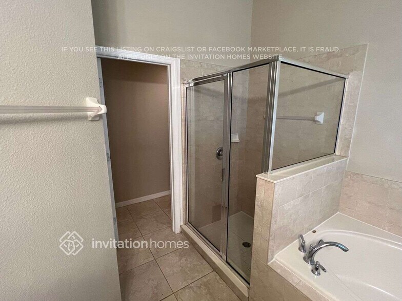 Building Photo - 3619 Briar Run Dr