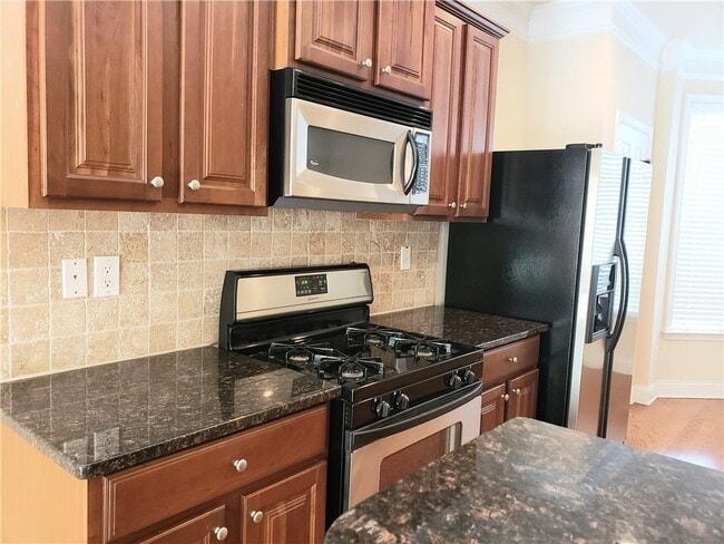 Building Photo - 5201 Wellsley Bend