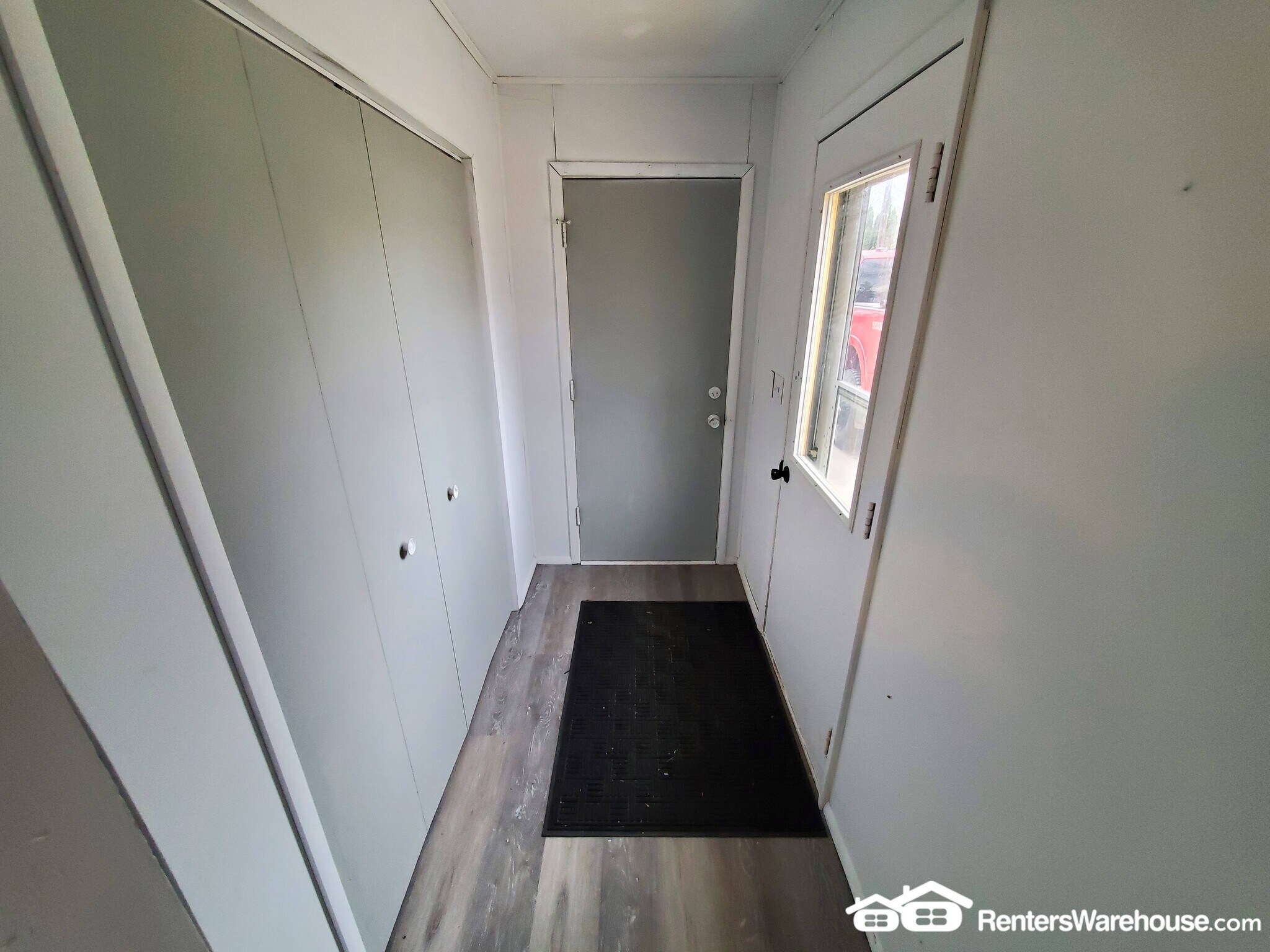 Building Photo - 111 Douglas Ave W