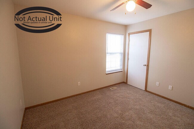 Building Photo - 1505 Native Dancer Ct