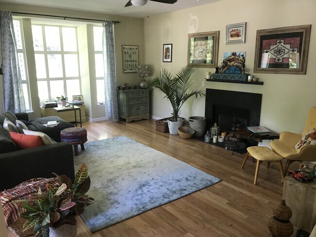 Building Photo - Hickory Woods Auburn--Ask About Move In Incentives