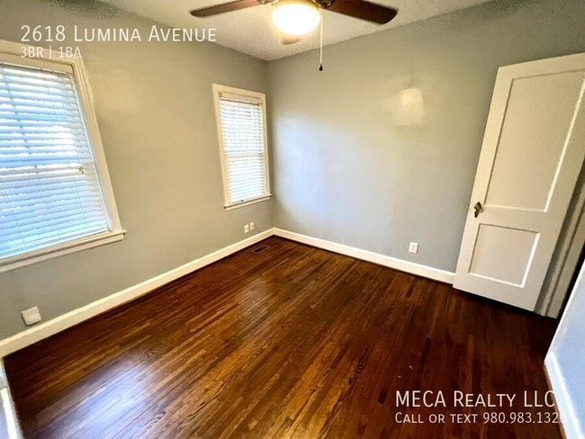 Building Photo - 2618 Lumina Ave