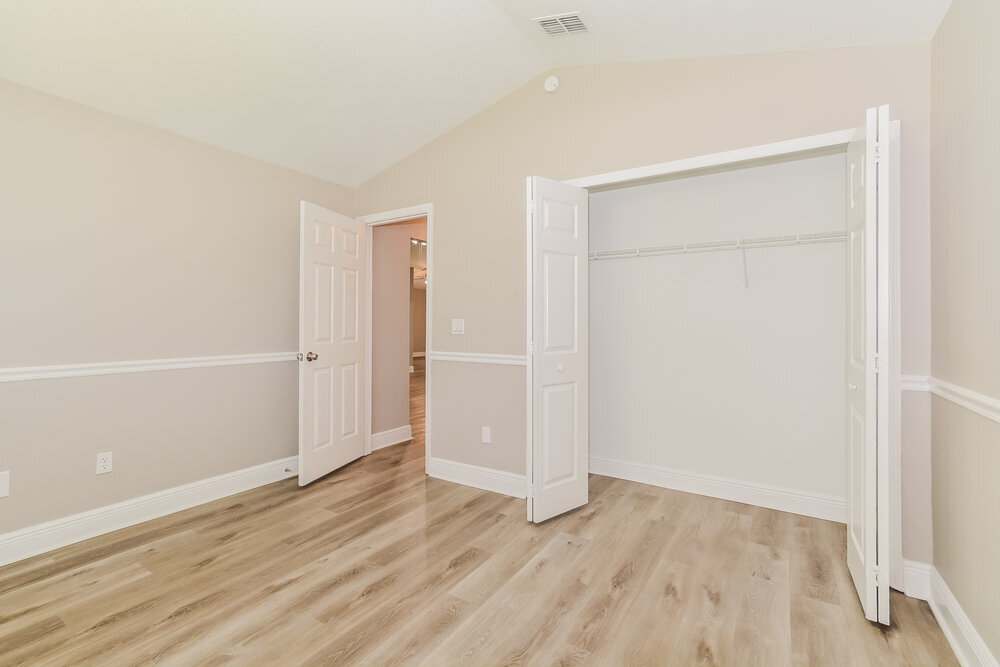 Building Photo - 424 Lancers Dr