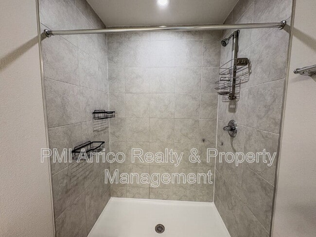 Building Photo - 2144 Laceflower Dr