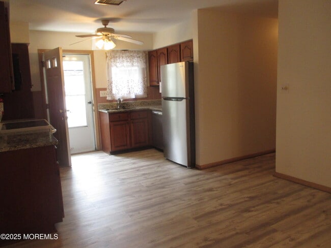 Building Photo - 89D Dorchester Dr