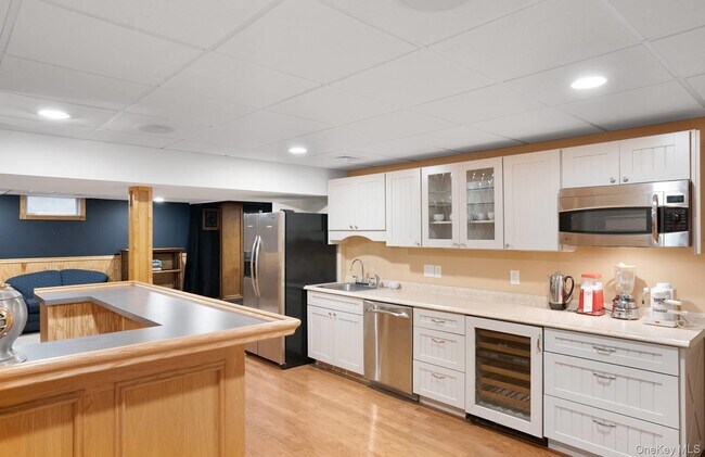 Building Photo - 156 Maggie Dr