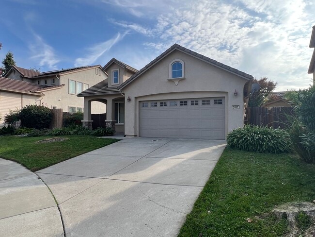 Building Photo - West Sacramento Gem with 3 Bedrooms & 2 Ba...