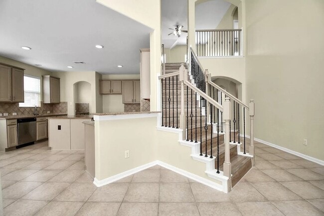 Building Photo - 6315 Bain Dr